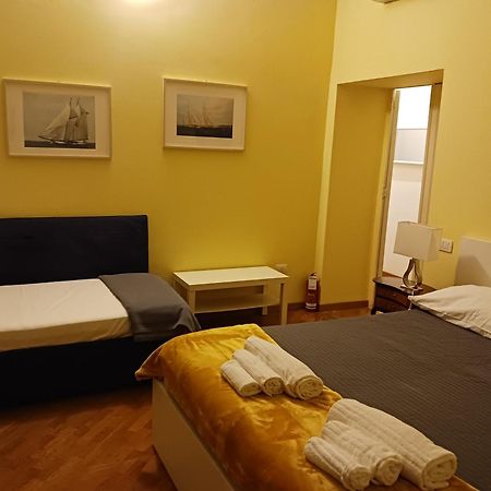 Seawall Holiday Home Salerno Exterior photo