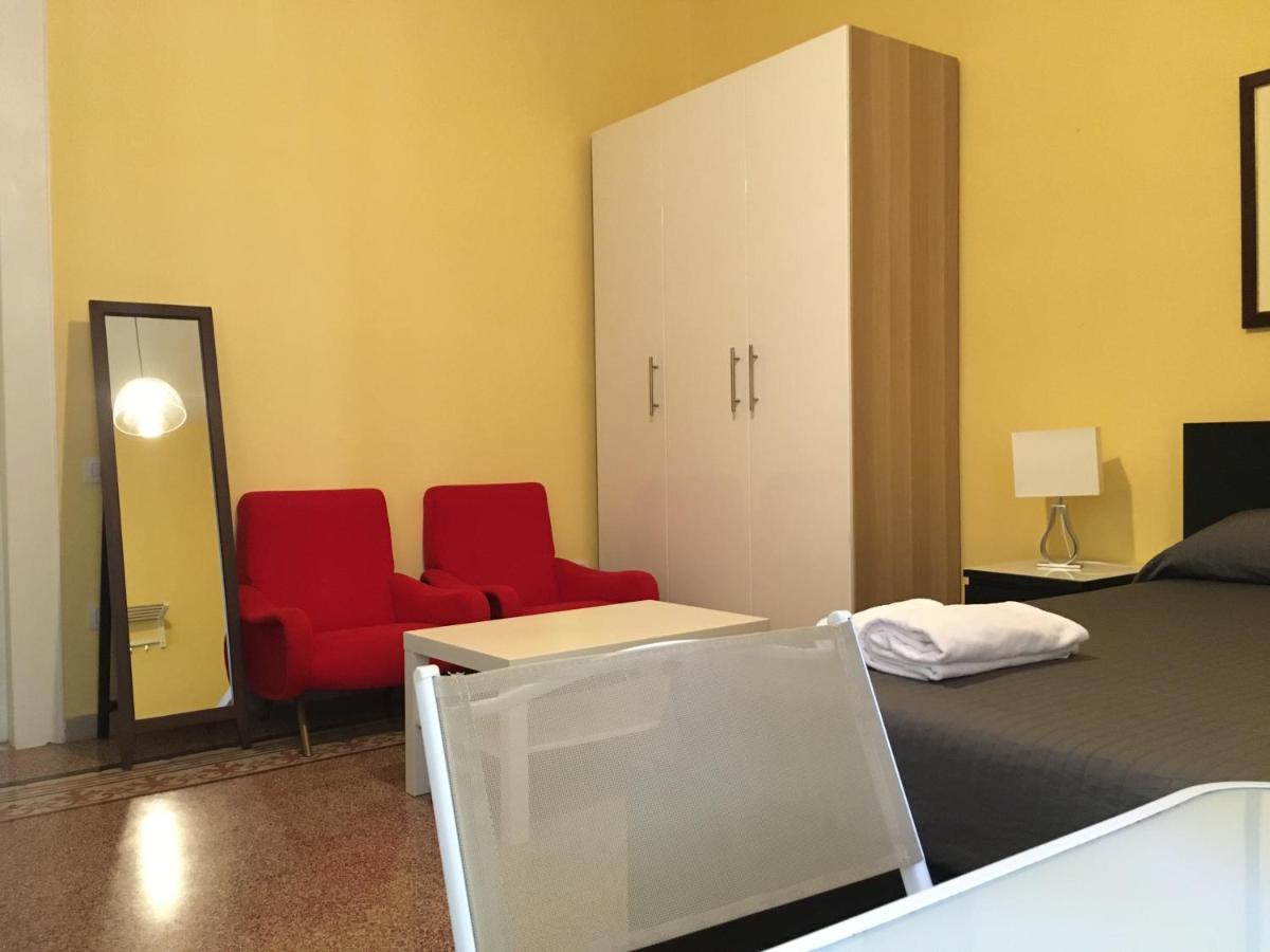 Seawall Holiday Home Salerno Exterior photo