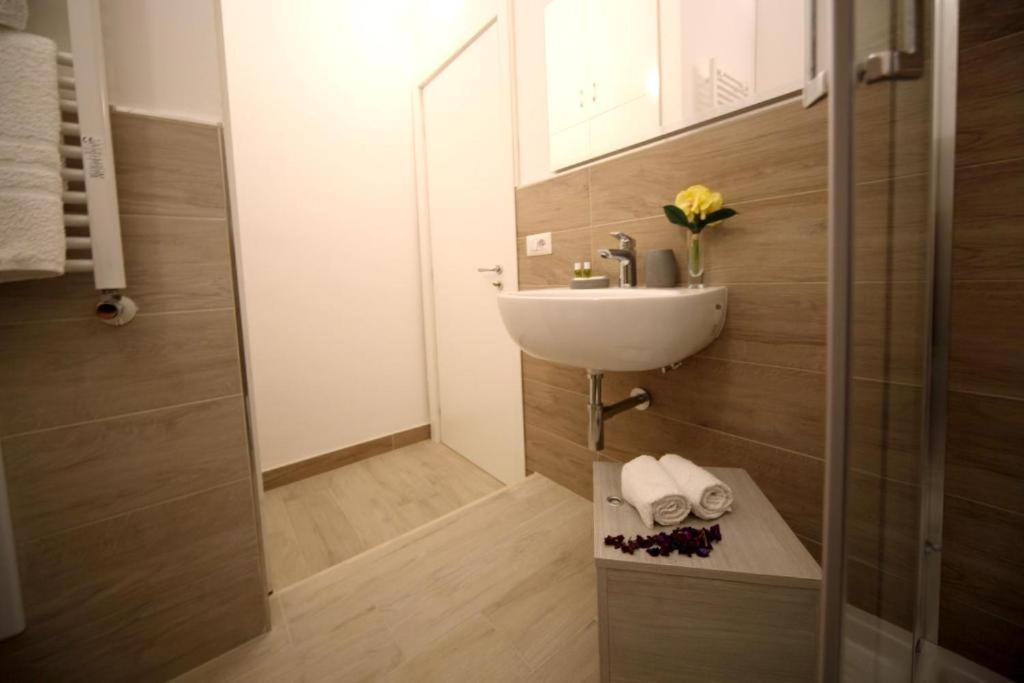 Seawall Holiday Home Salerno Exterior photo
