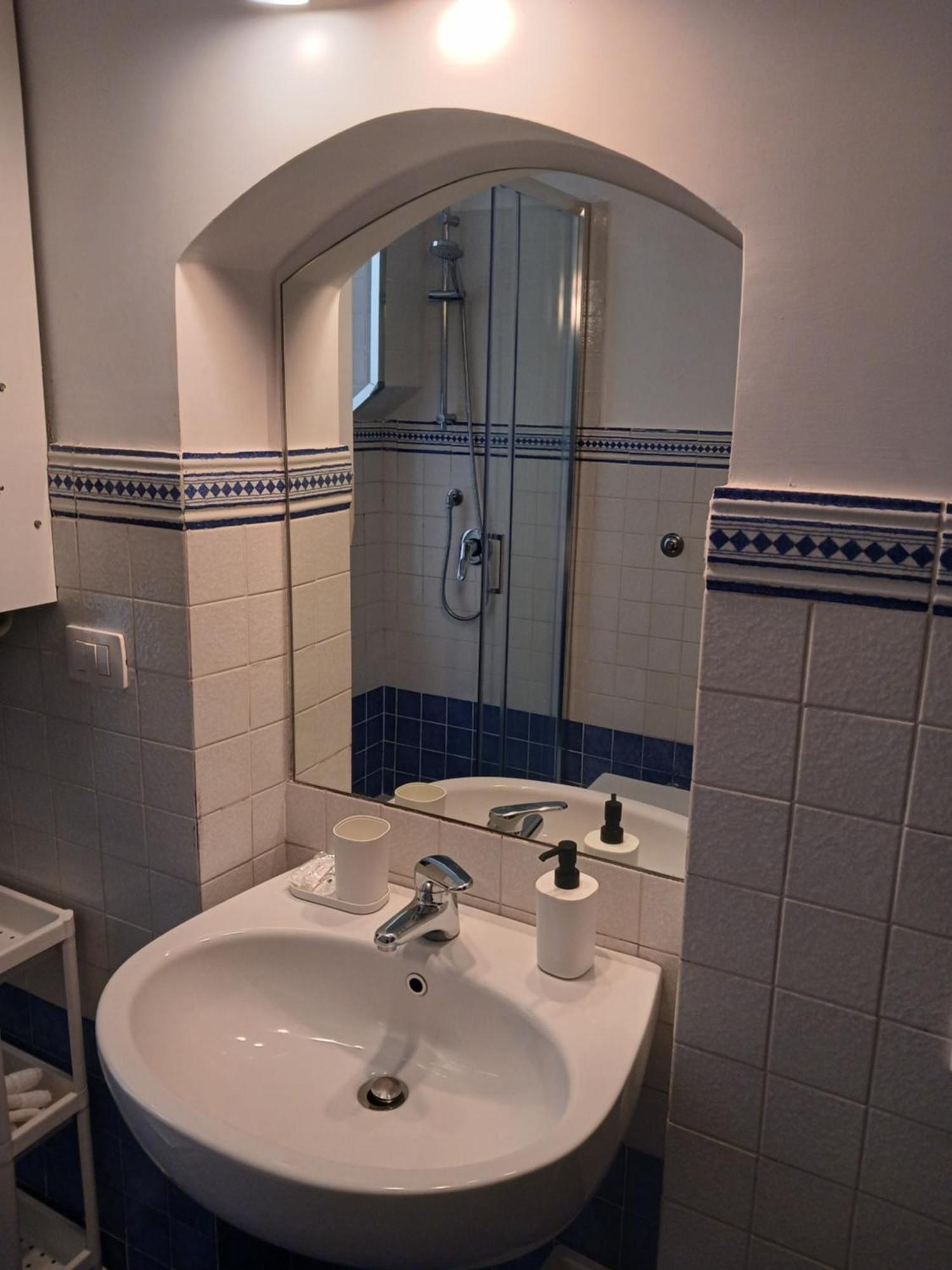 Seawall Holiday Home Salerno Exterior photo